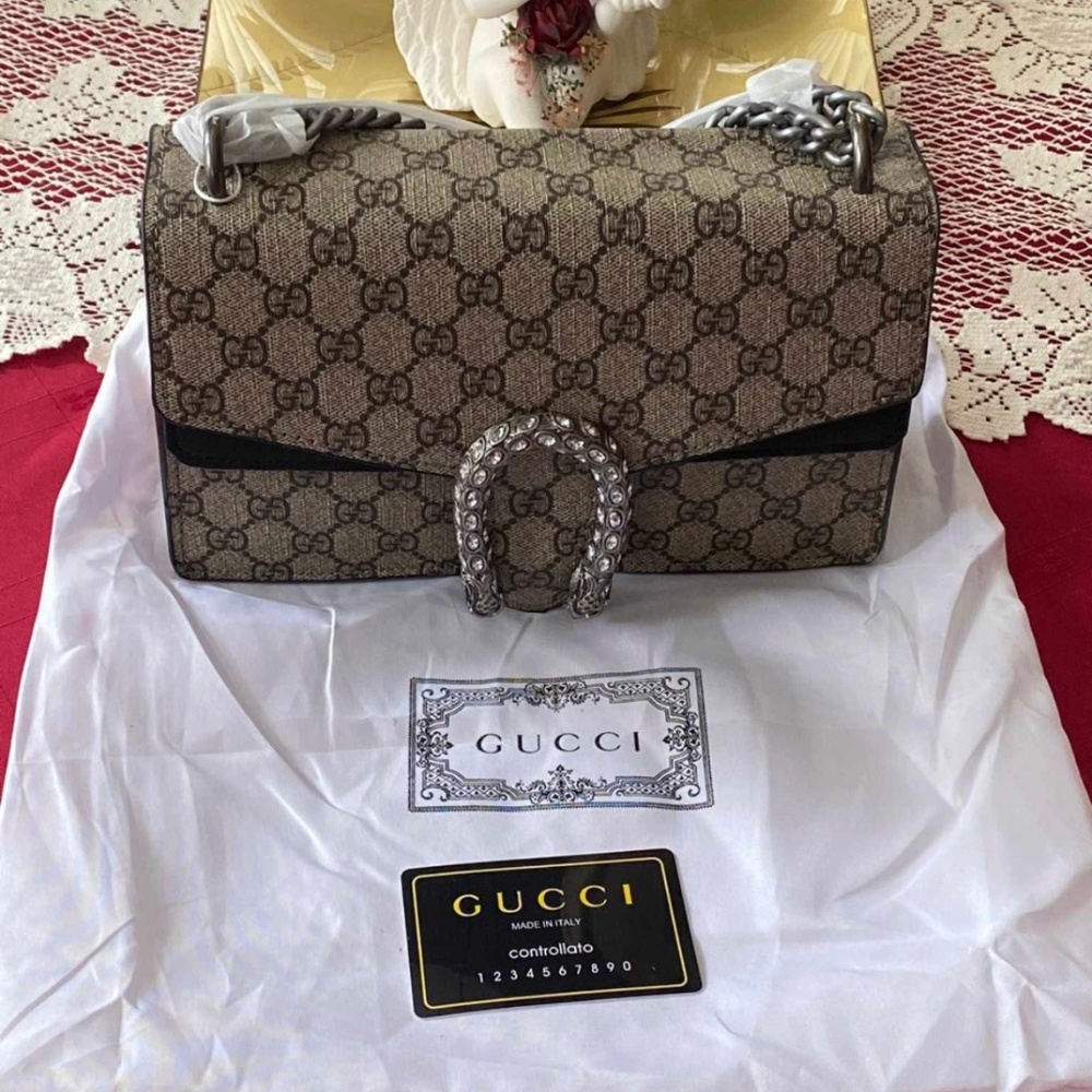 Beautiful purse!!😍😍
